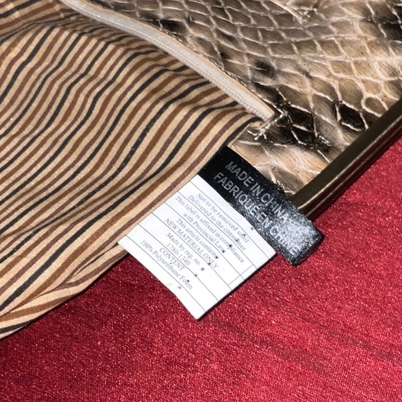 Crocodile Style Wallet - Picture 12 of 13